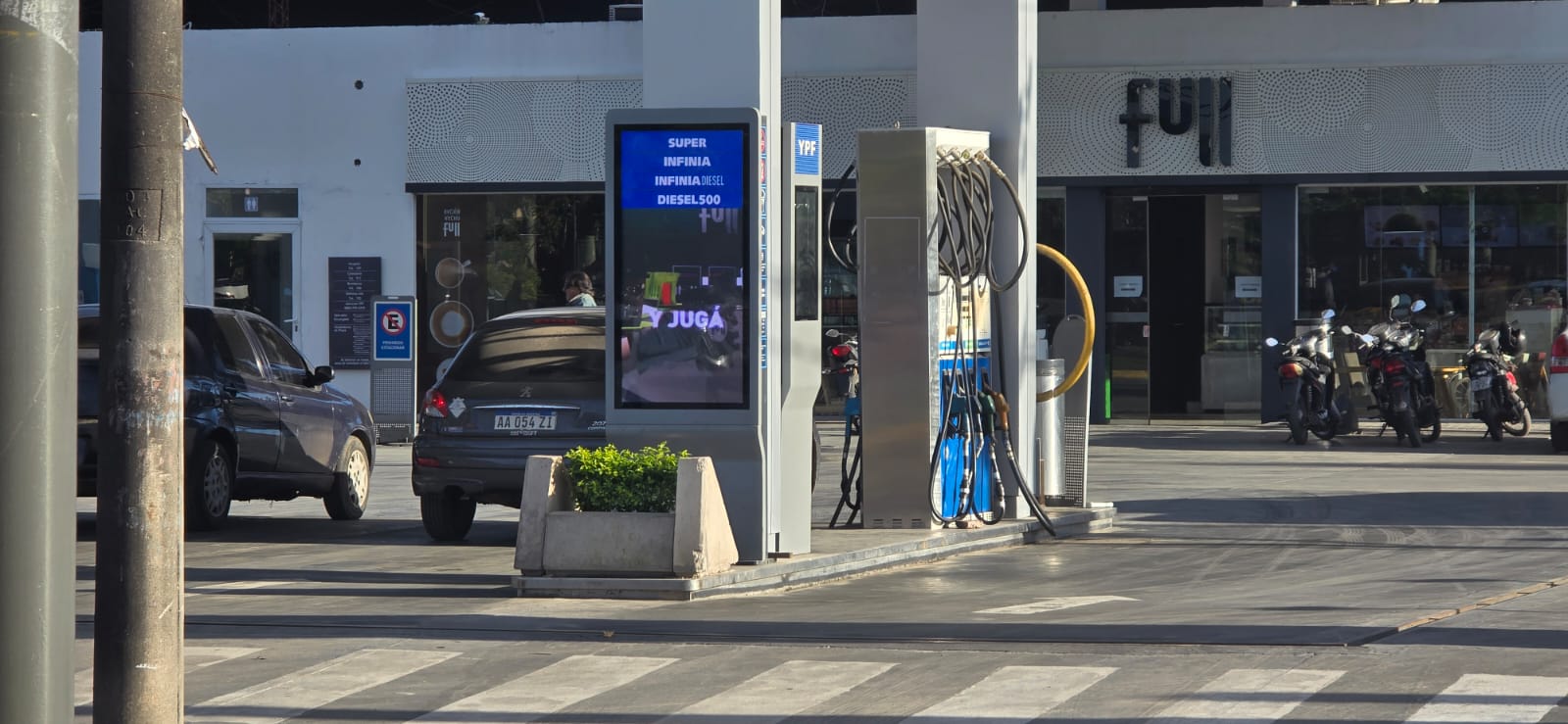 VOLVI&Oacute; A AUMENTAR EL COMBUSTIBLE: SOLO DUR&Oacute; 27 D&Iacute;AS EL CONGELAMIENTO NACIONAL