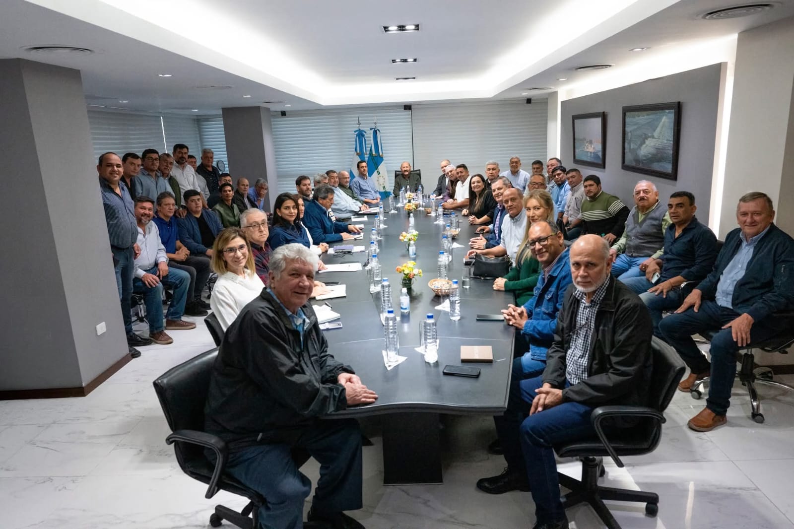 INSFR�N ANALIZ� EL IMPACTO ECON�MICO NACIONAL CON INTENDENTES Y REAFIRM� EL MODELO PROVINCIAL